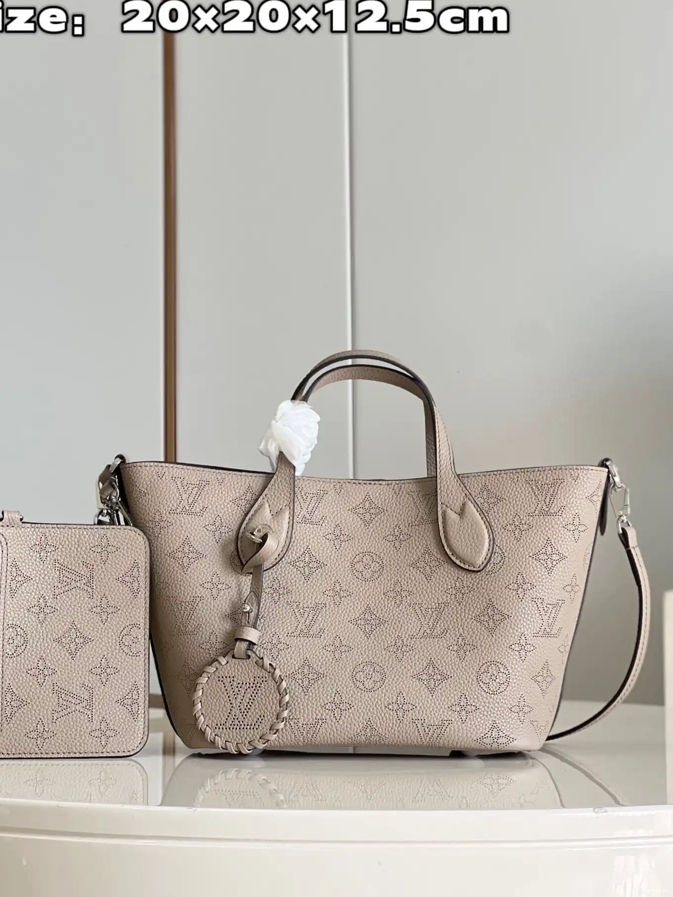 WIS BLOSSOM VUITTON LOUIS PM 0601